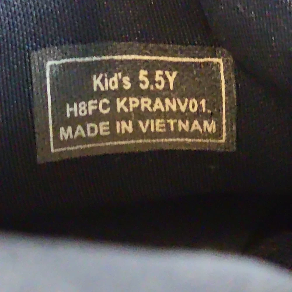 Kizik Kids Prague 2 Shoes Size 5.5 Y Navy White Lace H8FC KPRANV01